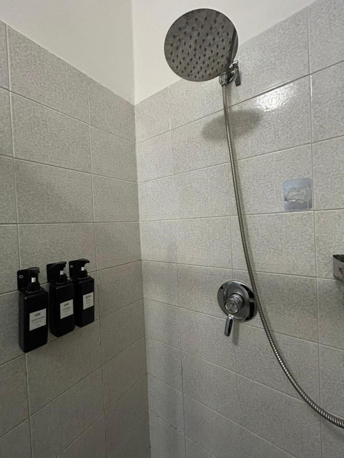 Elegant Near Metro Porta Romana,3 Fermate Subway-stop A Duomo, Wifi-netflix Free Apartment Milan