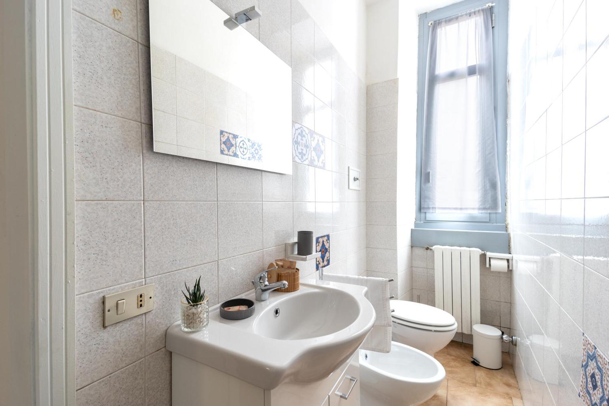Elegant Near Metro Porta Romana,3 Fermate Subway-stop A Duomo, Wifi-netflix Free Apartamento