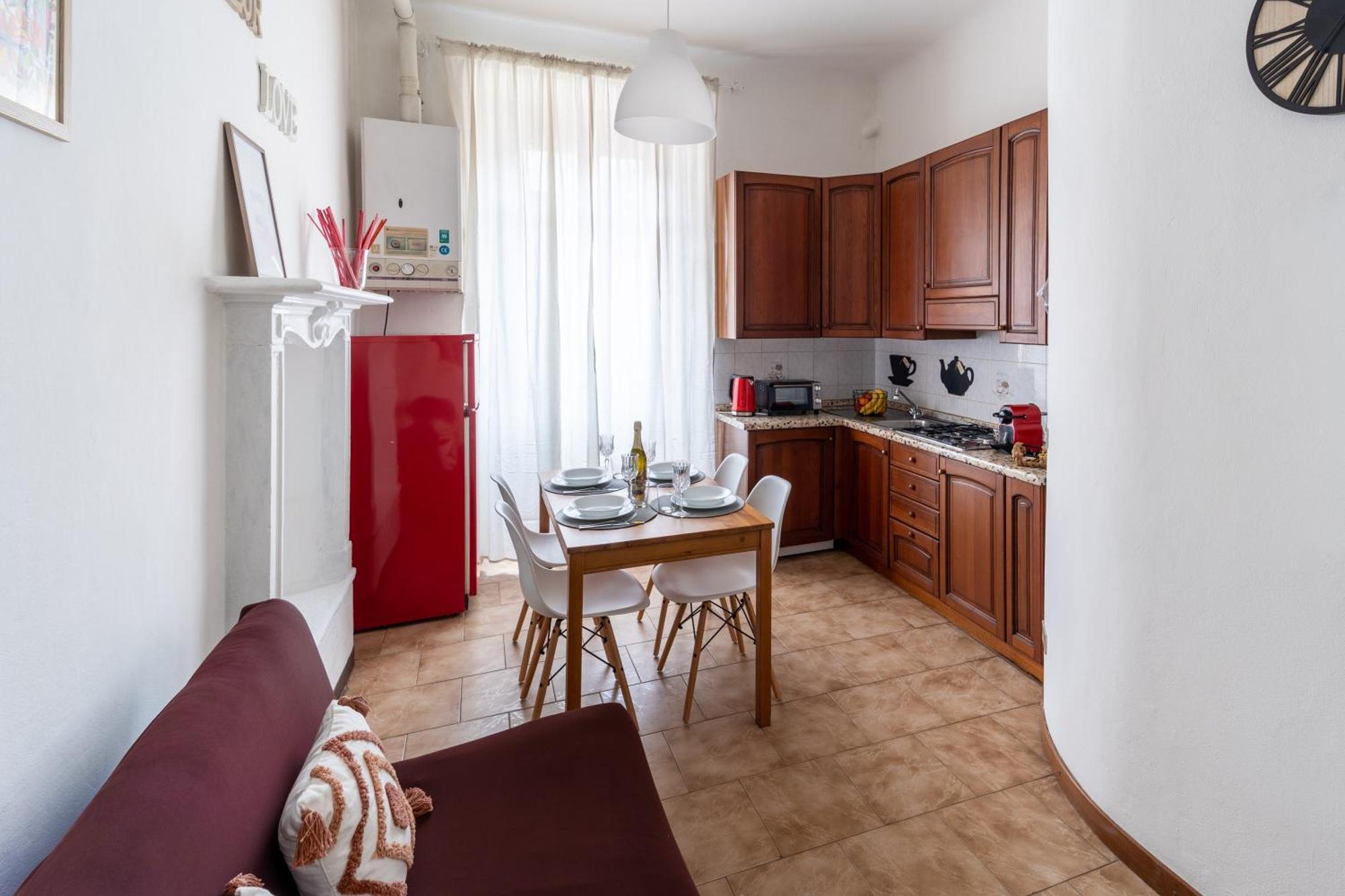 Elegant Near Metro Porta Romana,3 Fermate Subway-stop A Duomo, Wifi-netflix Free Apartamento Milán